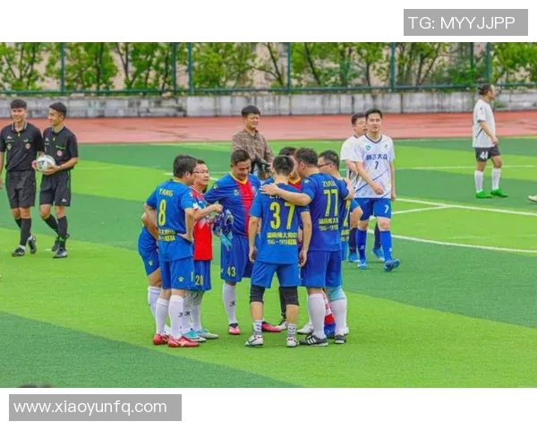 晨曦中的足球明星们展现激情与梦想的瞬间图片合集